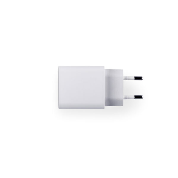 Adaptador de corrente com porta USB-A e USB-C - Image 3